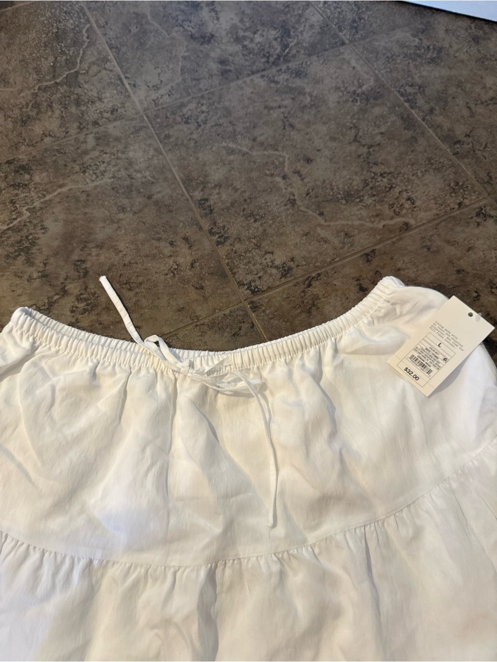 Tiered White Women’s Skirt - Lightweight Summer Layered Design - Picture 4 of 6